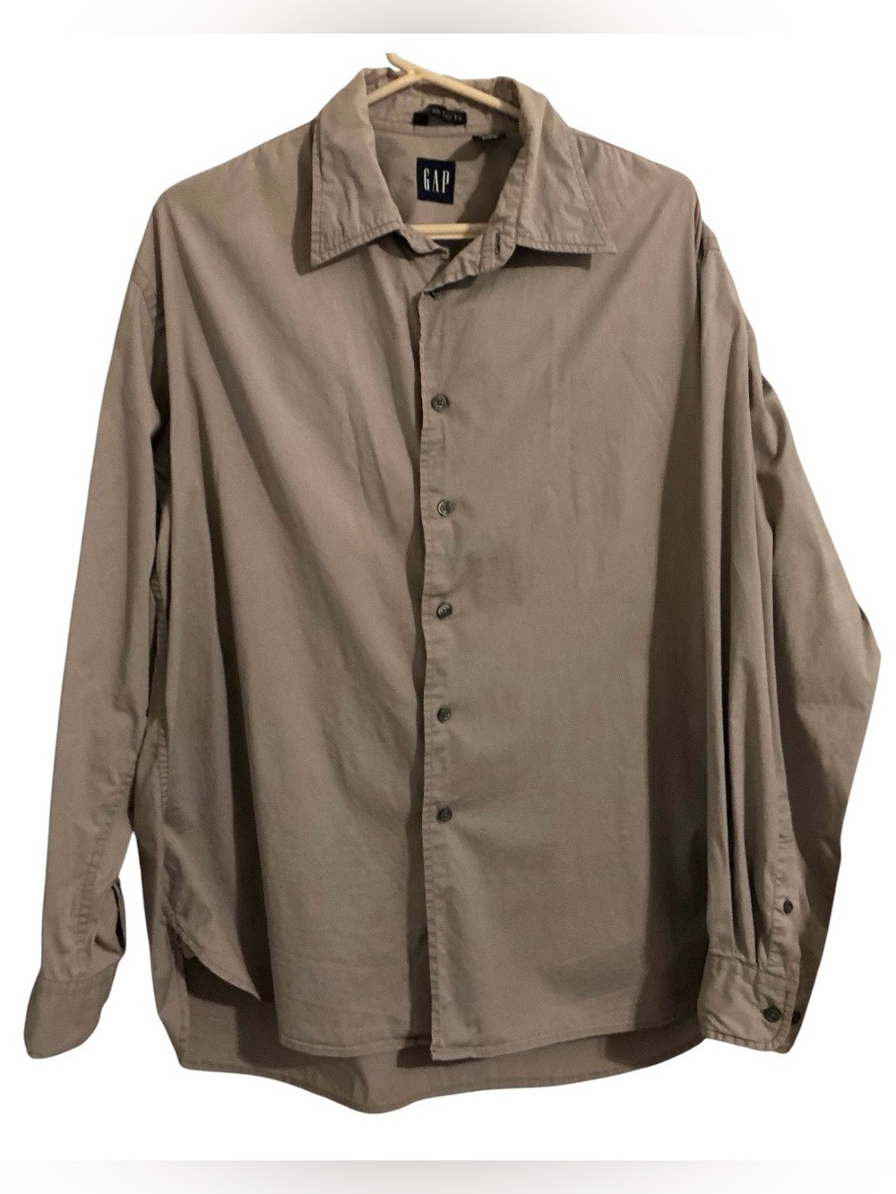 GAP Men’s Button Down Shirt Sz L Beige Tan Stretch Cotton Long Sleeve Casual